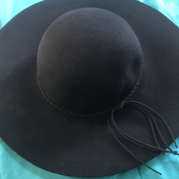 Hat - Picture 7 of 9